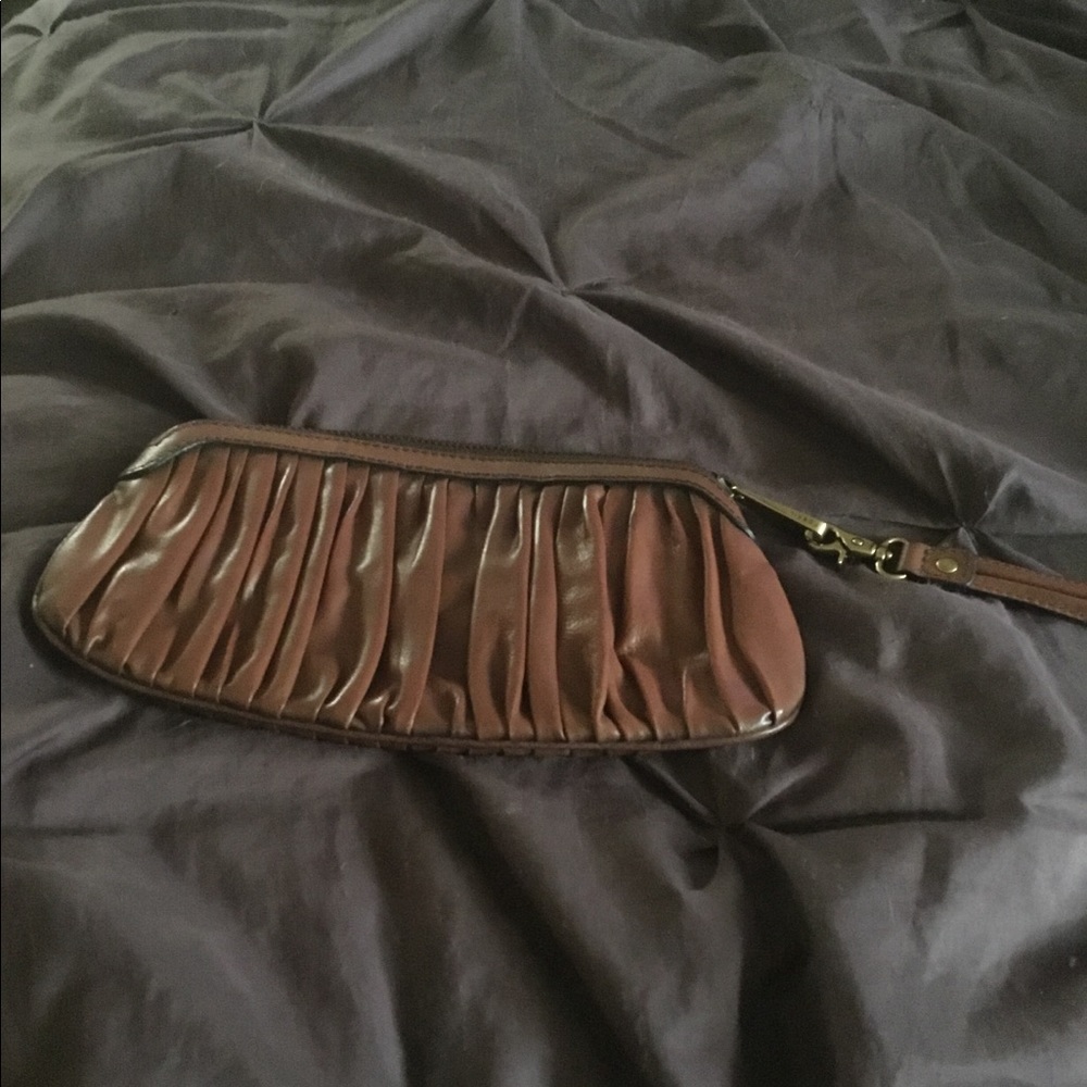 Authentic vintage fossil wristlet clutch leather⛄️